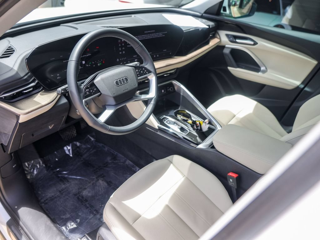 Used 2025 Audi Q5 Premium AWD/4WD image 4