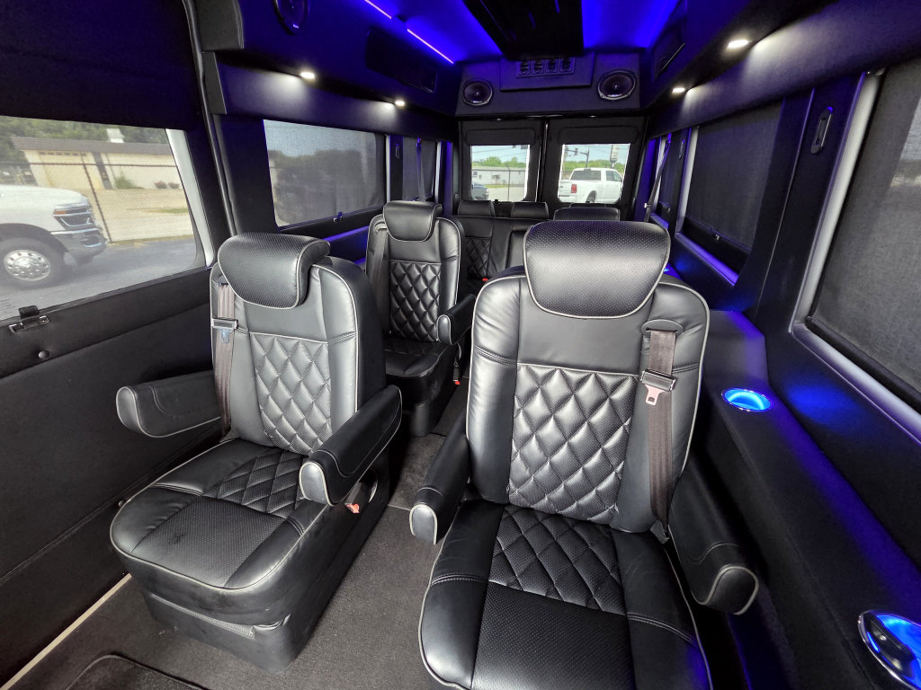Used 2023 RAM ProMaster 3500 w/ Premium Appearance Group FWD image 30