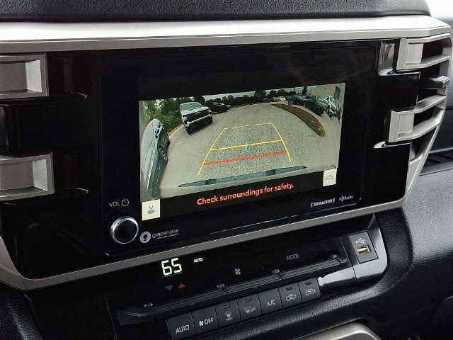 Used 2022 Toyota Tundra SR5 w/ SR5 Convenience Package AWD/4WD image 4