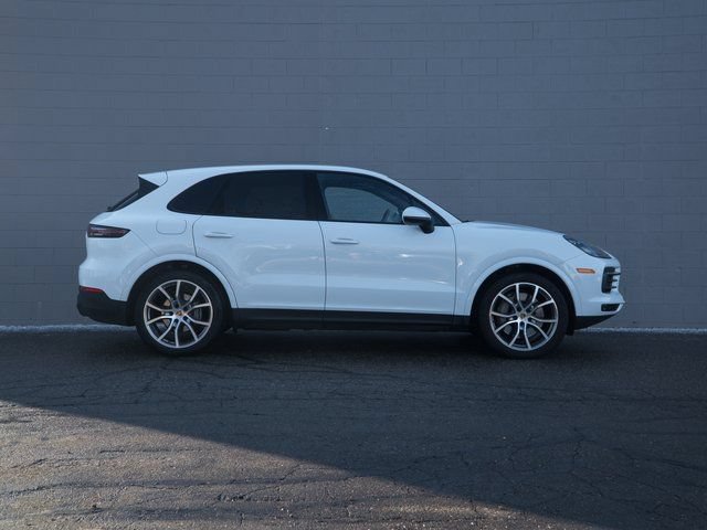 Used 2023 Porsche Cayenne S AWD/4WD image 8