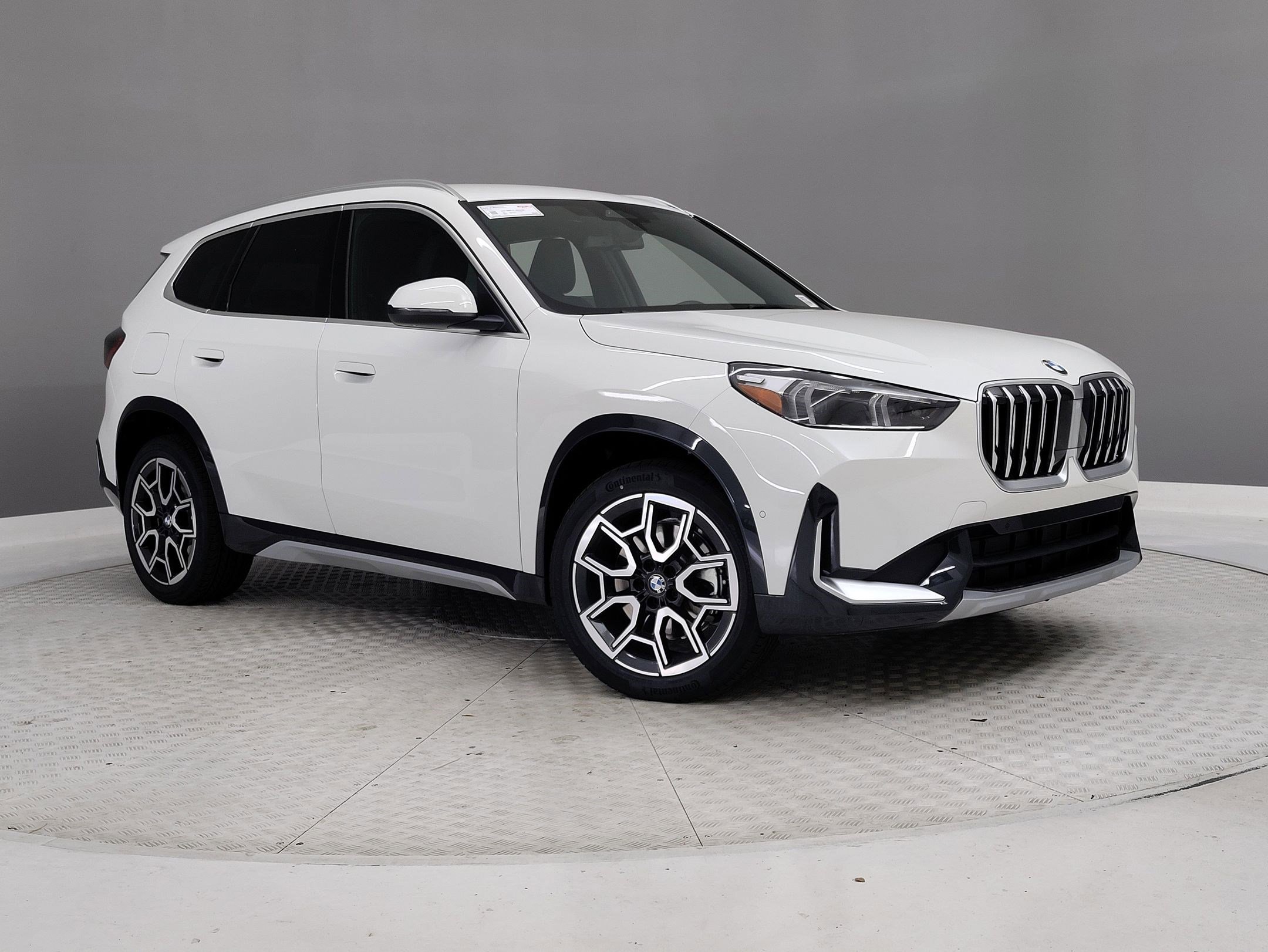 Used 2026 BMW X1 xDrive28i AWD/4WD image 31