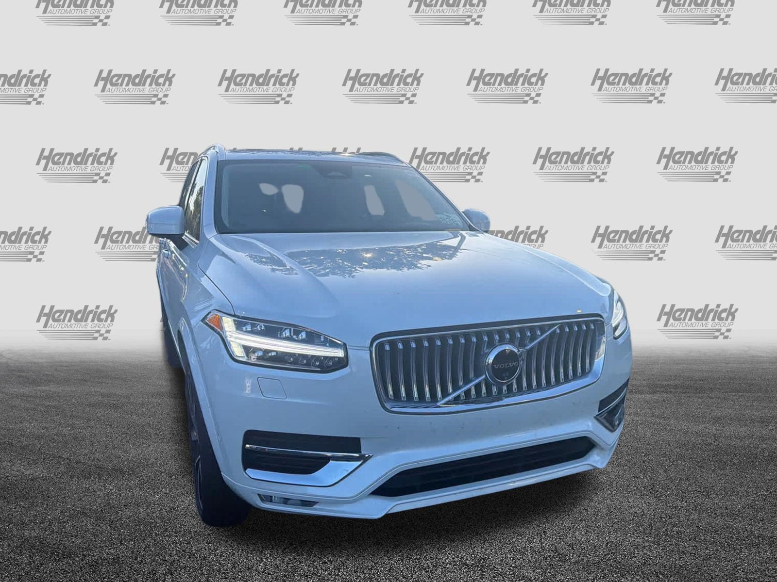 Used 2024 Volvo XC90 B6 Ultimate w/ Lounge Package AWD/4WD image 3