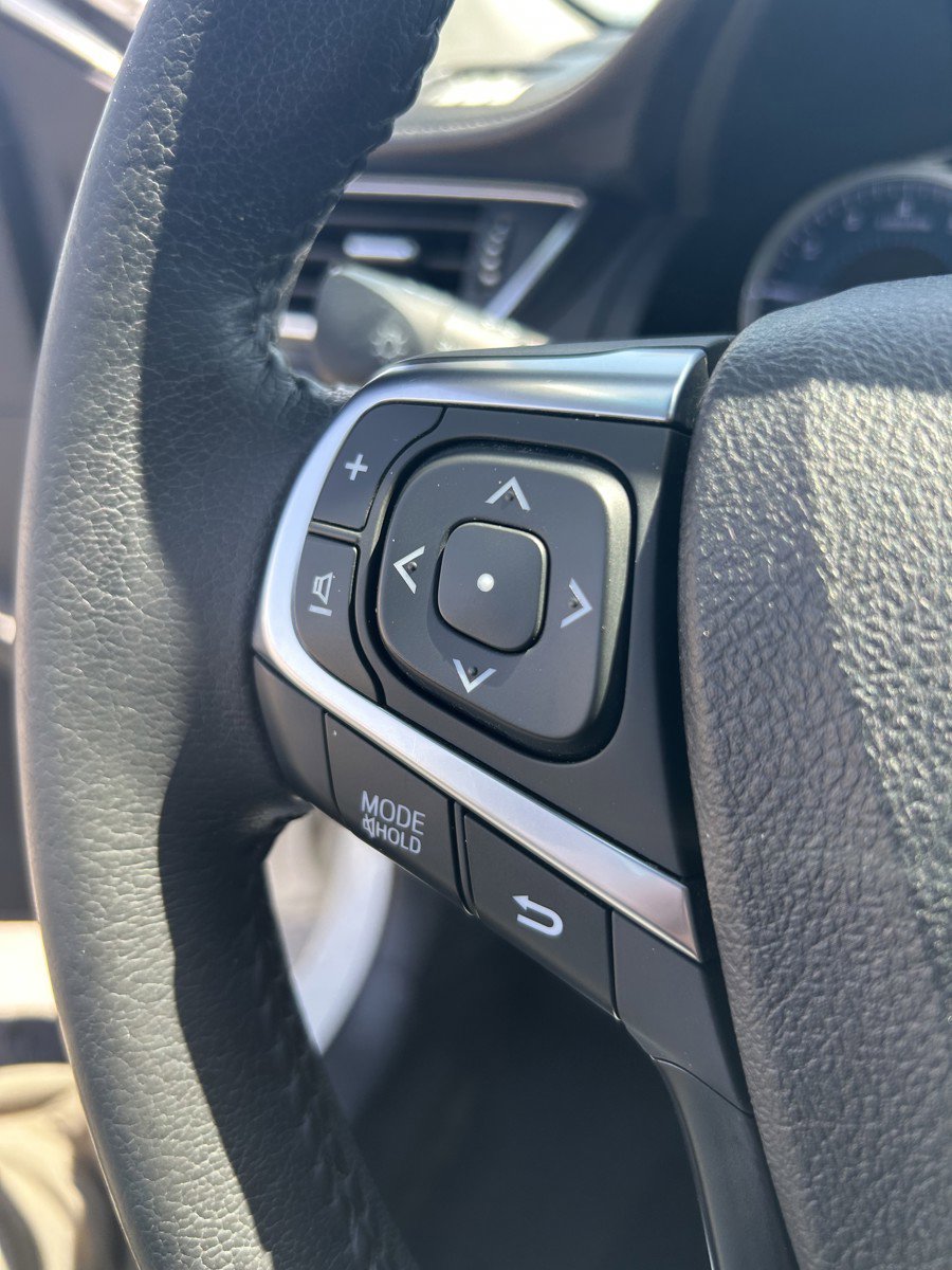 Used 2015 Toyota Camry XLE FWD image 27