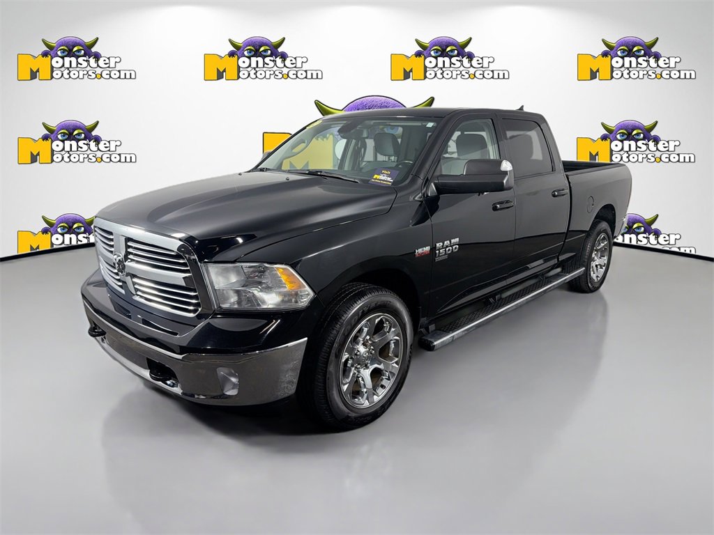 Used 2022 RAM 1500 Classic SLT w/ SLT Plus D￩cor Group