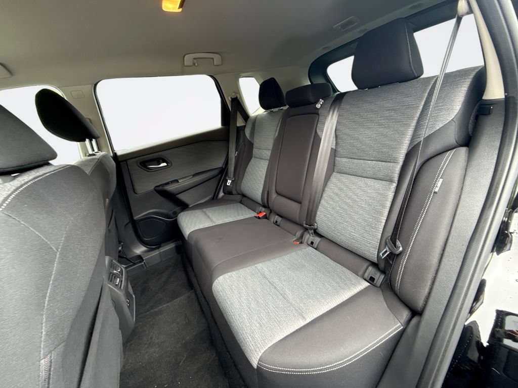 Used 2021 Nissan Rogue SV AWD/4WD image 24