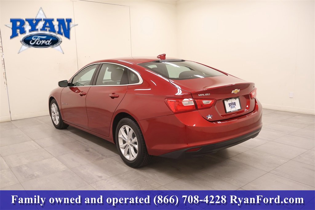 Used 2024 Chevrolet Malibu LT image 3