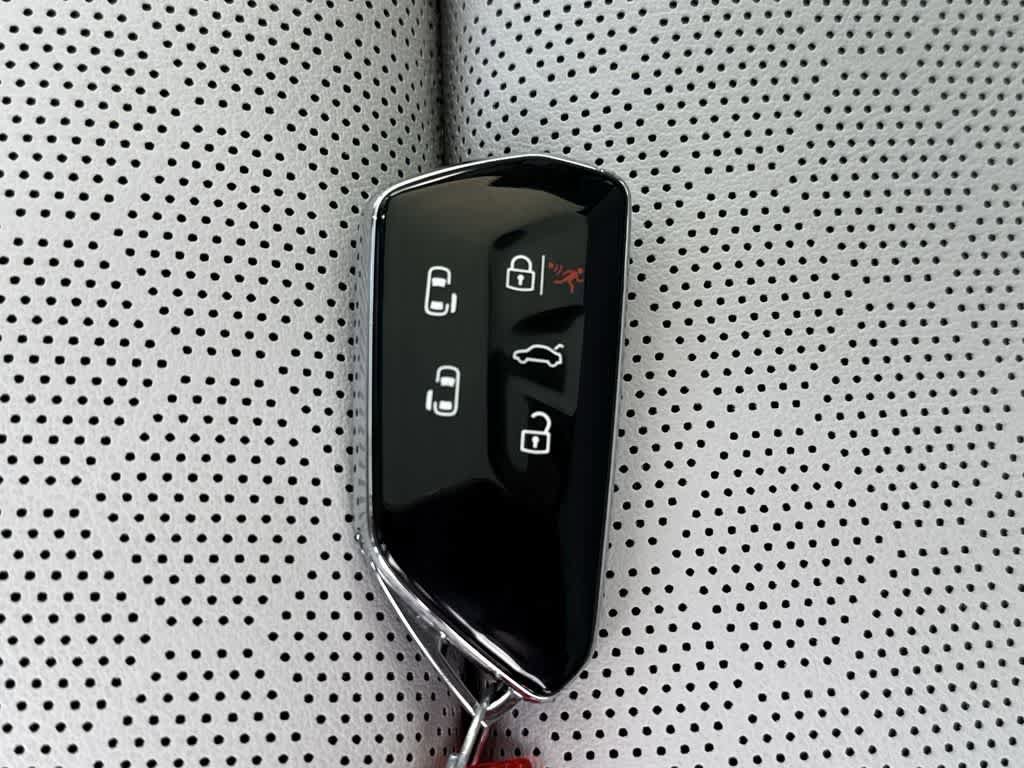 New 2025 Volkswagen ID. Buzz Pro S Plus image 28