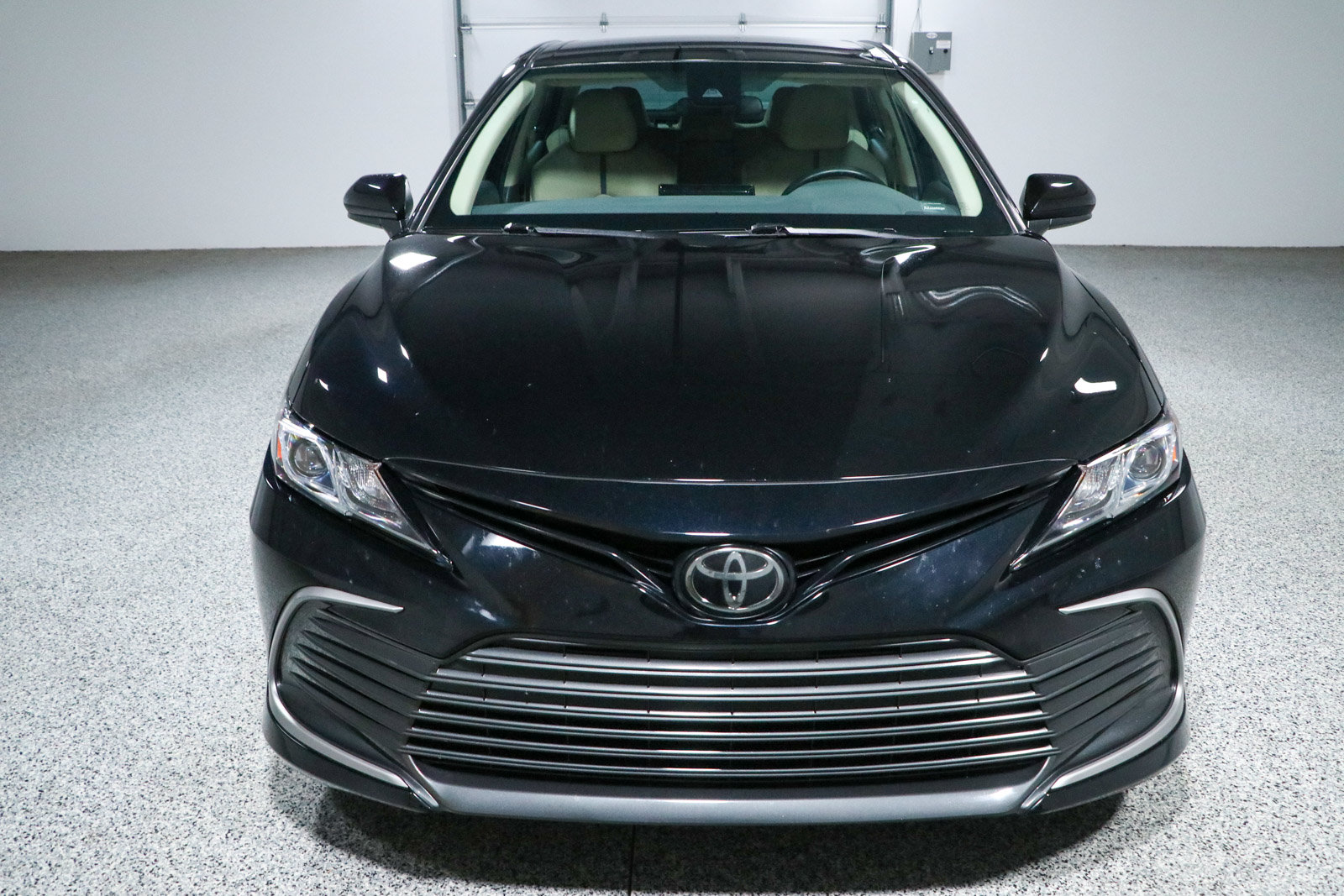 Used 2023 Toyota Camry LE FWD image 4