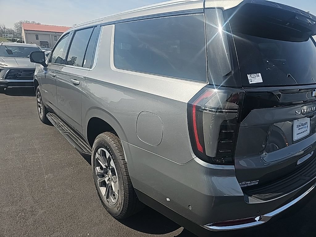 New 2026 Chevrolet Suburban LT w/ Comfort Package image 8