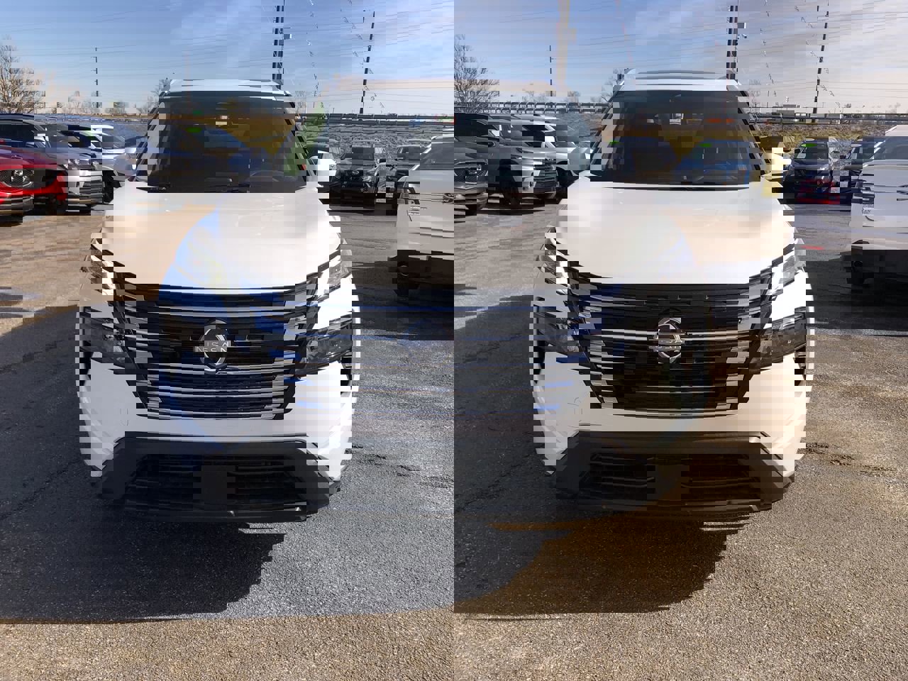 Used 2025 Nissan Rogue SV w/ SV Premium Package image 8