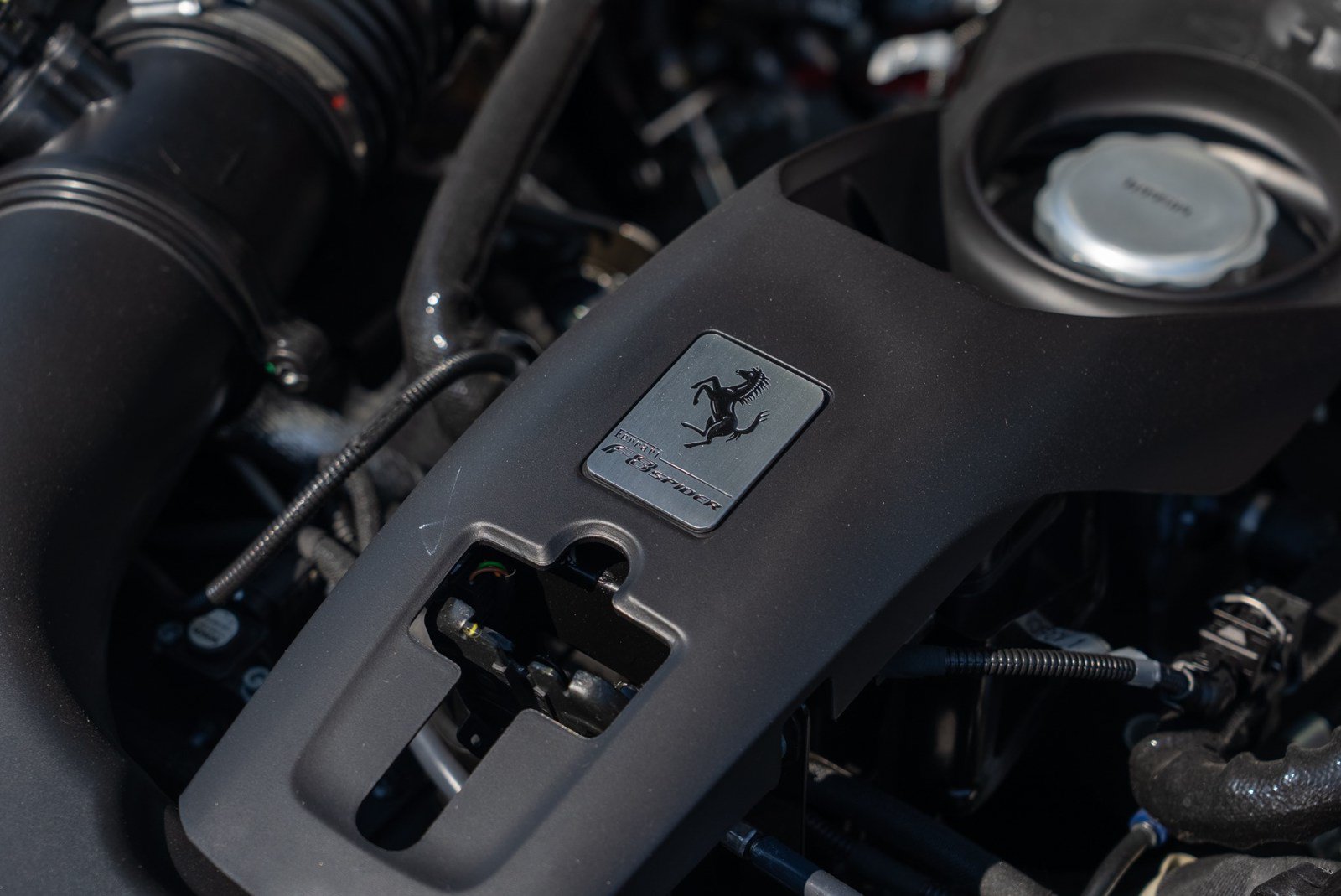 Used 2022 Ferrari F8 Tributo RWD image 19