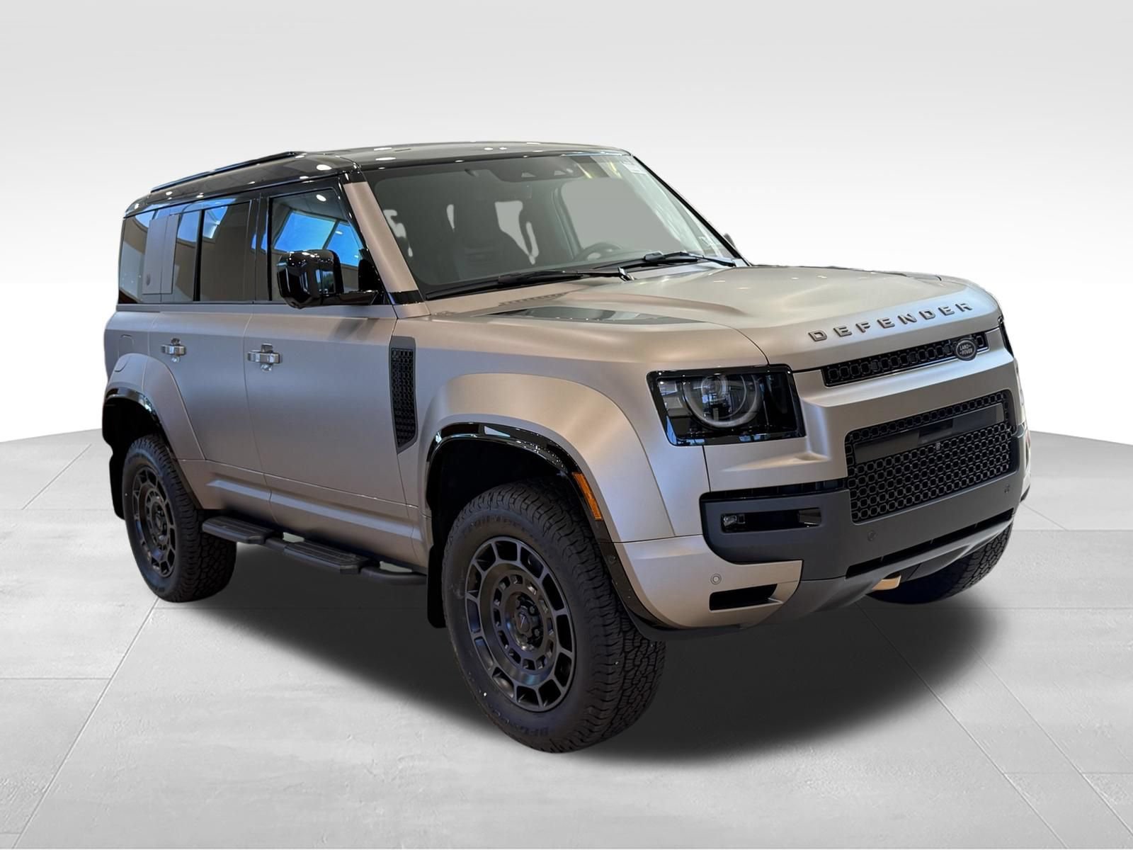 New 2026 Land Rover Defender 110 OCTA AWD/4WD image 8