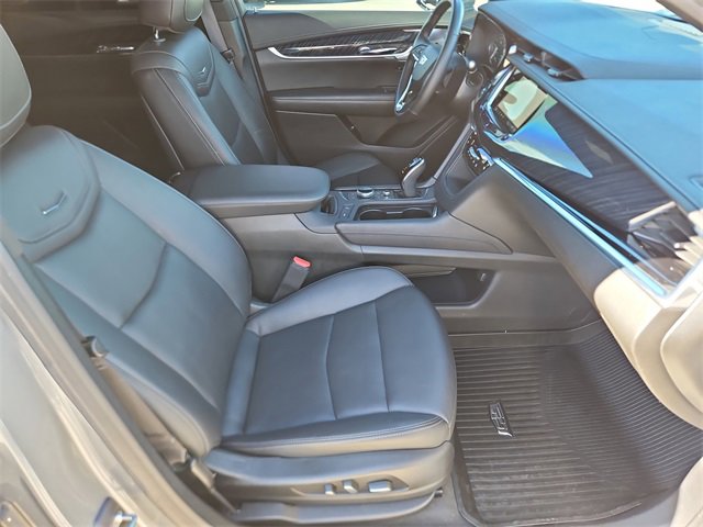 Used 2023 Cadillac XT6 Premium Luxury w/ Technology Package image 17