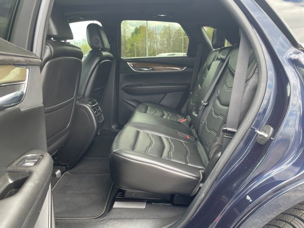 Used 2017 Cadillac XT5 Platinum AWD/4WD image 30