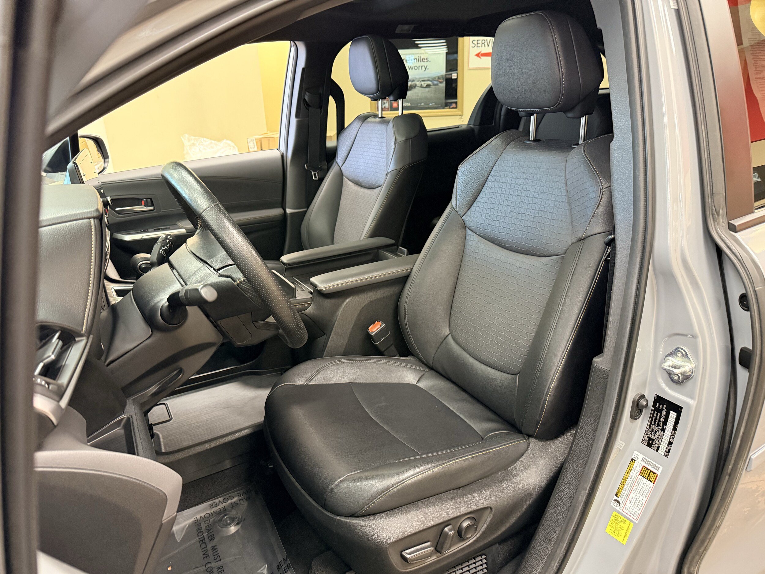 Used 2024 Toyota Sienna XLE Woodland Edition AWD/4WD image 12