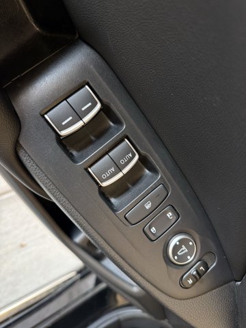 Used 2020 Honda Accord Touring image 7