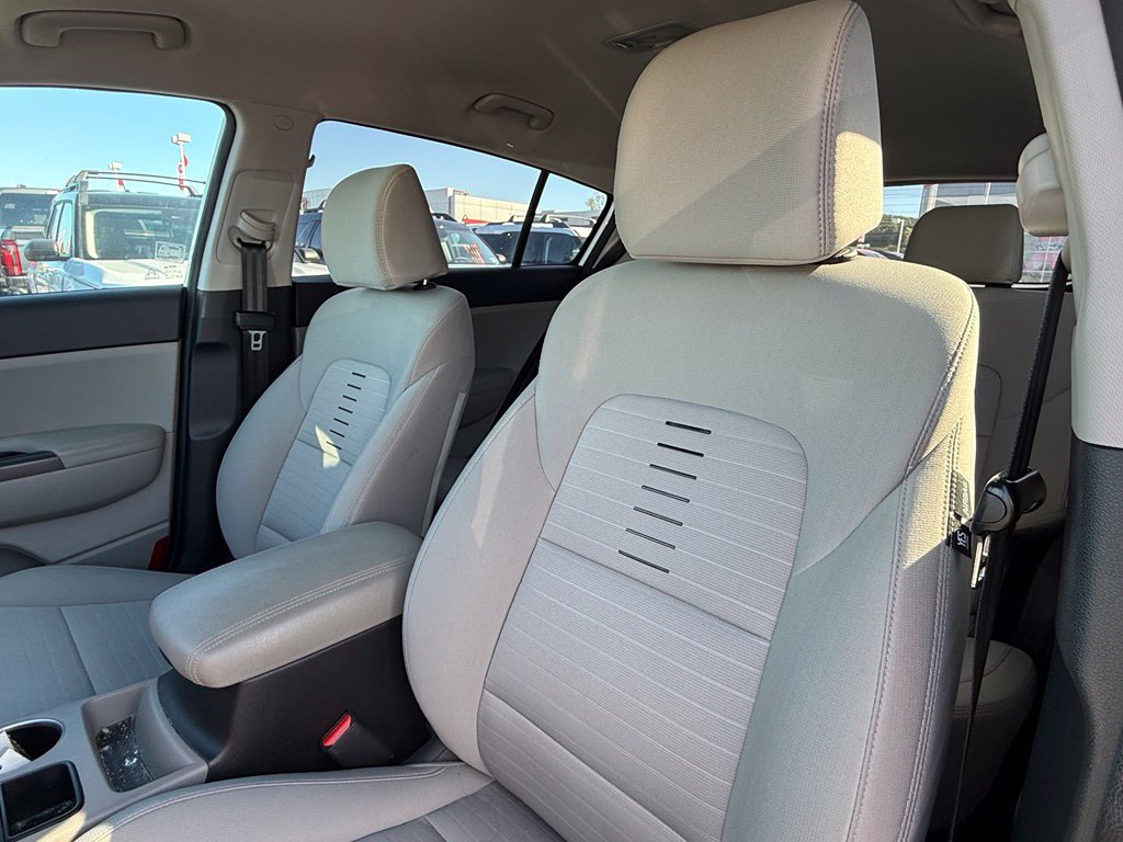 Used 2020 Kia Sportage LX w/ LX Popular Package AWD/4WD image 15