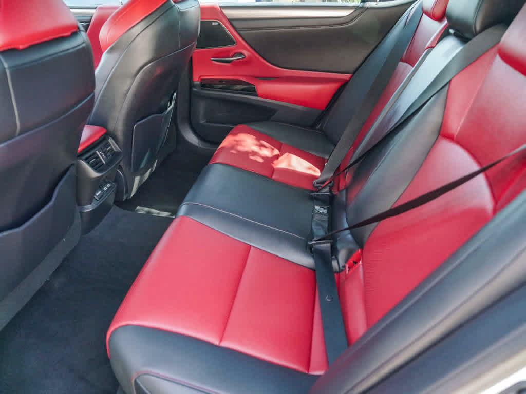 Used 2024 Lexus ES 350 F Sport w/ Accessory Package (Z2) FWD image 15