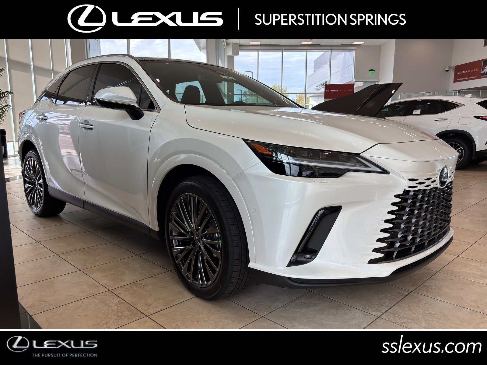 New 2025 Lexus RX 450h AWD w/ Luxury Package