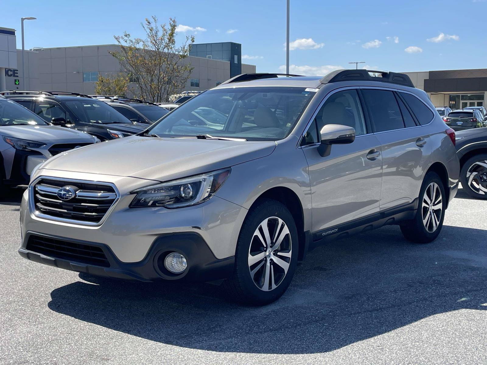 Used 2019 Subaru Outback 2.5i Limited AWD/4WD image 25