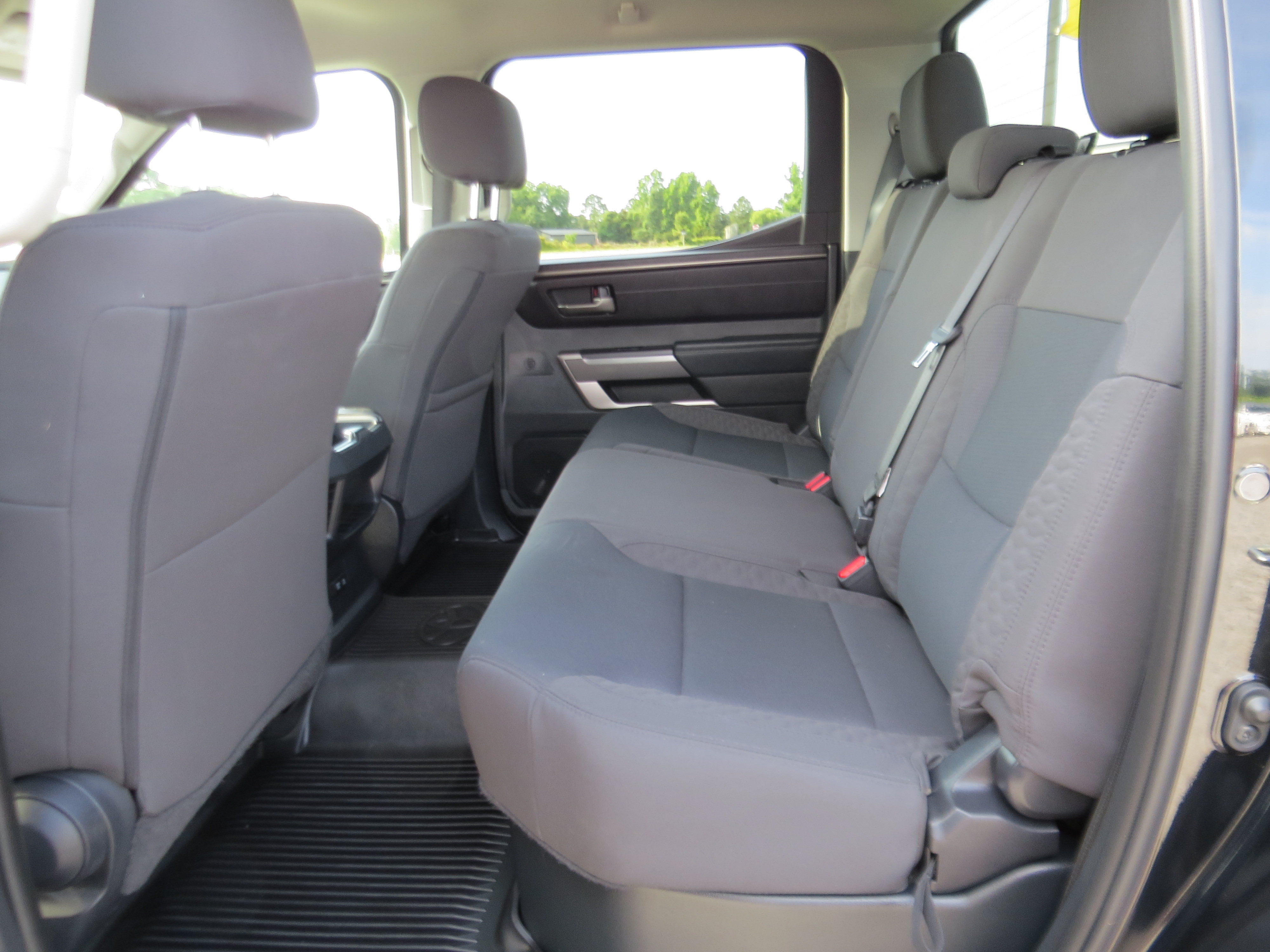 Used 2024 Toyota Tundra SR5 w/ SR5 Convenience Package AWD/4WD image 15