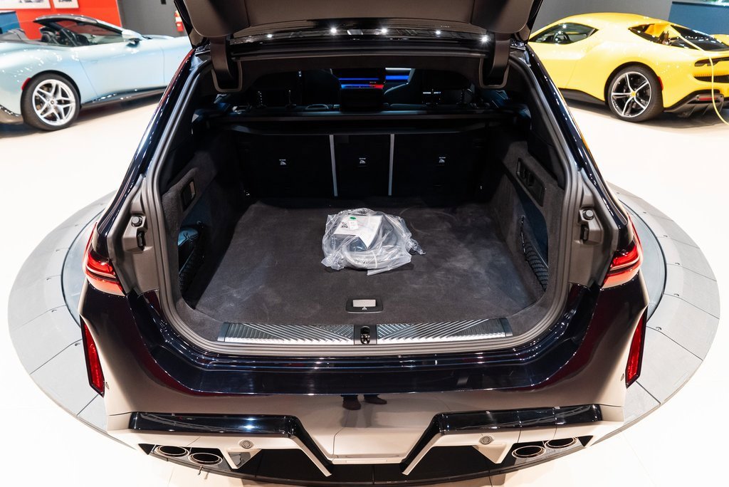 Used 2025 BMW M5 Touring image 19