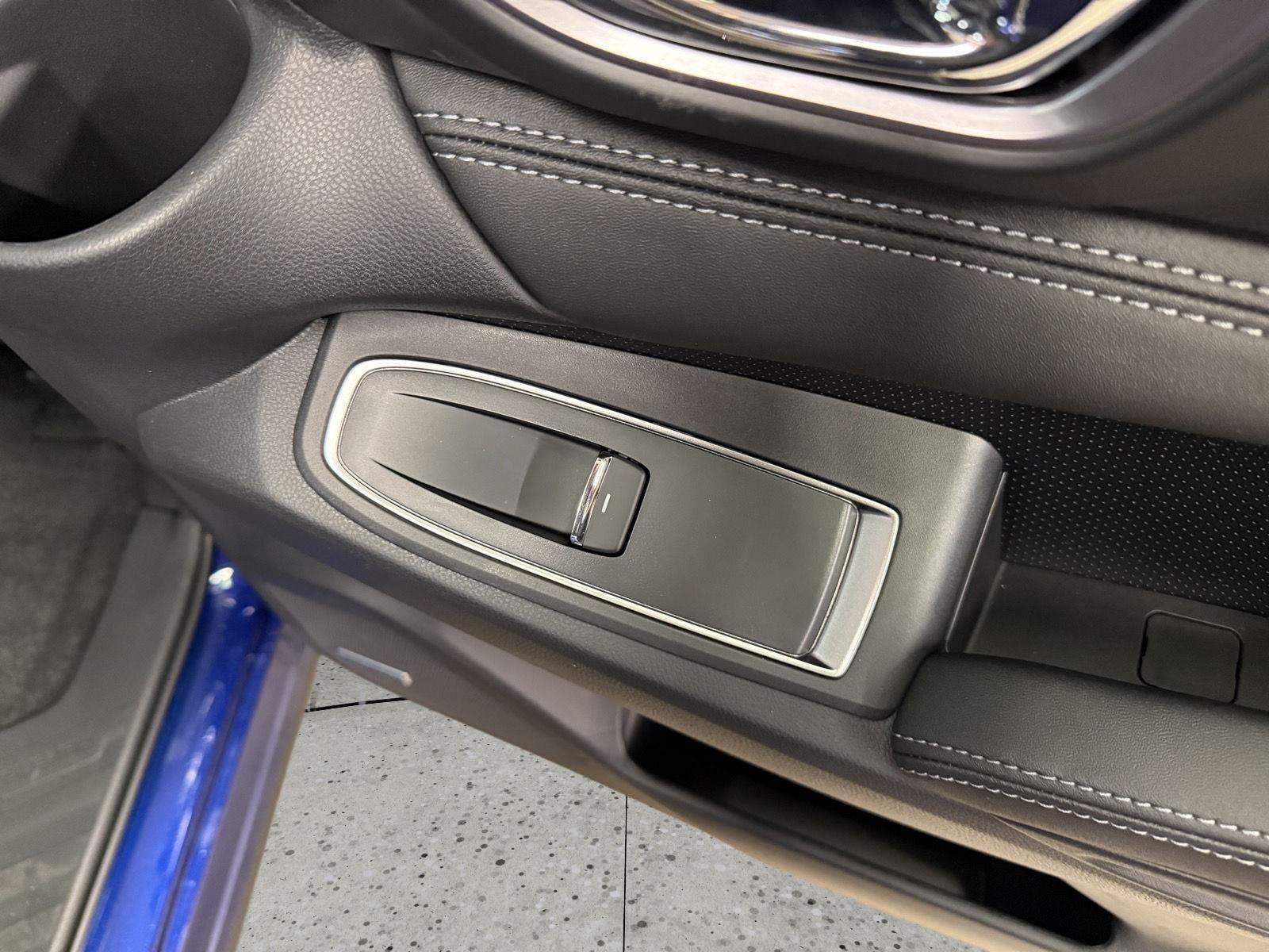 Used 2026 Subaru Ascent Limited AWD/4WD image 44