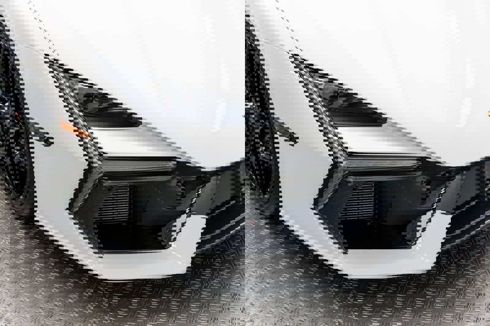 Used 2024 Lamborghini Revuelto image 45