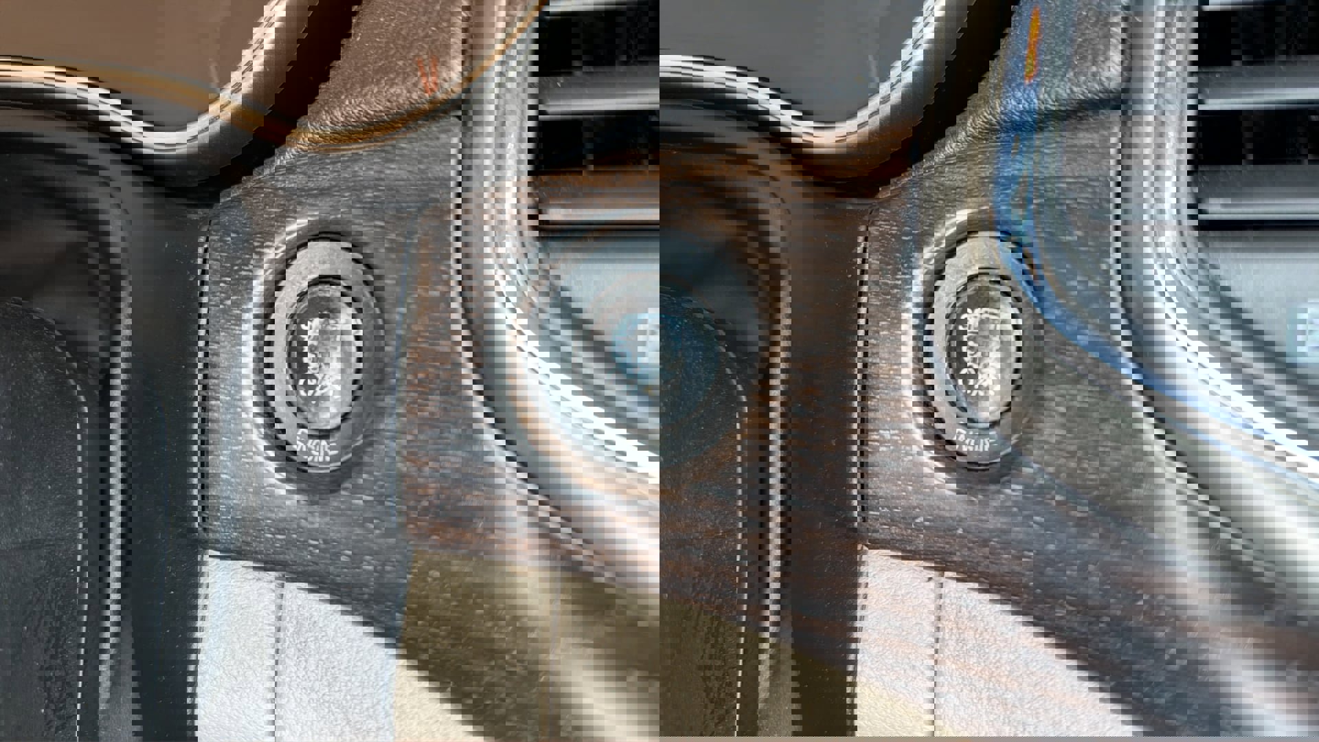 Used 2014 Jeep Grand Cherokee Laredo w/ Security & Convenience Group RWD image 24