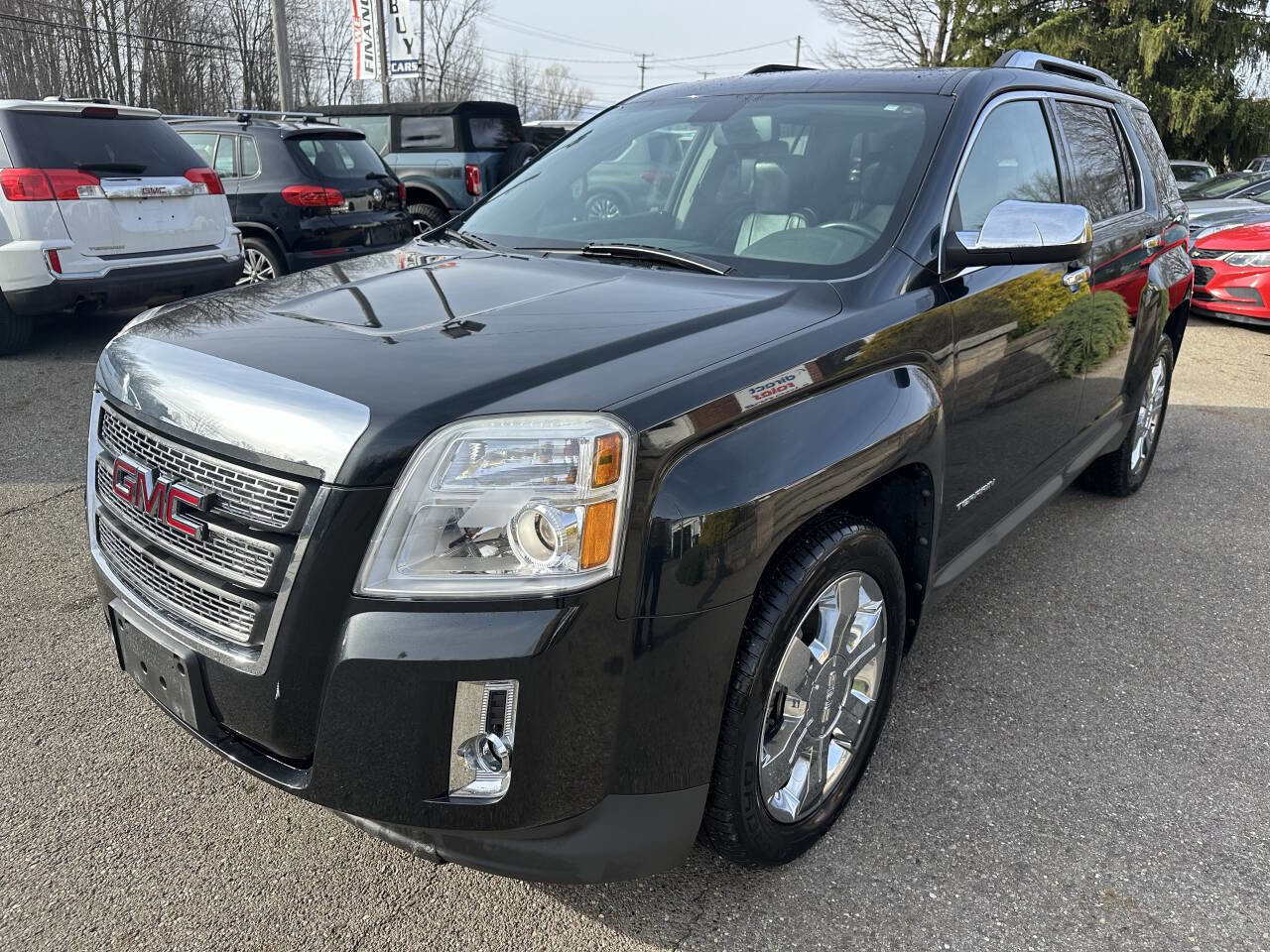 Used 2010 GMC Terrain SLT image 2