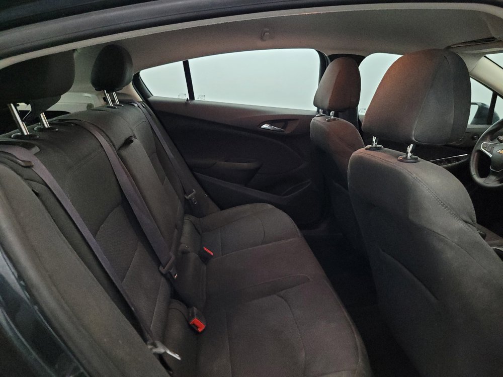 Used 2017 Chevrolet Cruze LT w/ Convenience Package FWD image 19