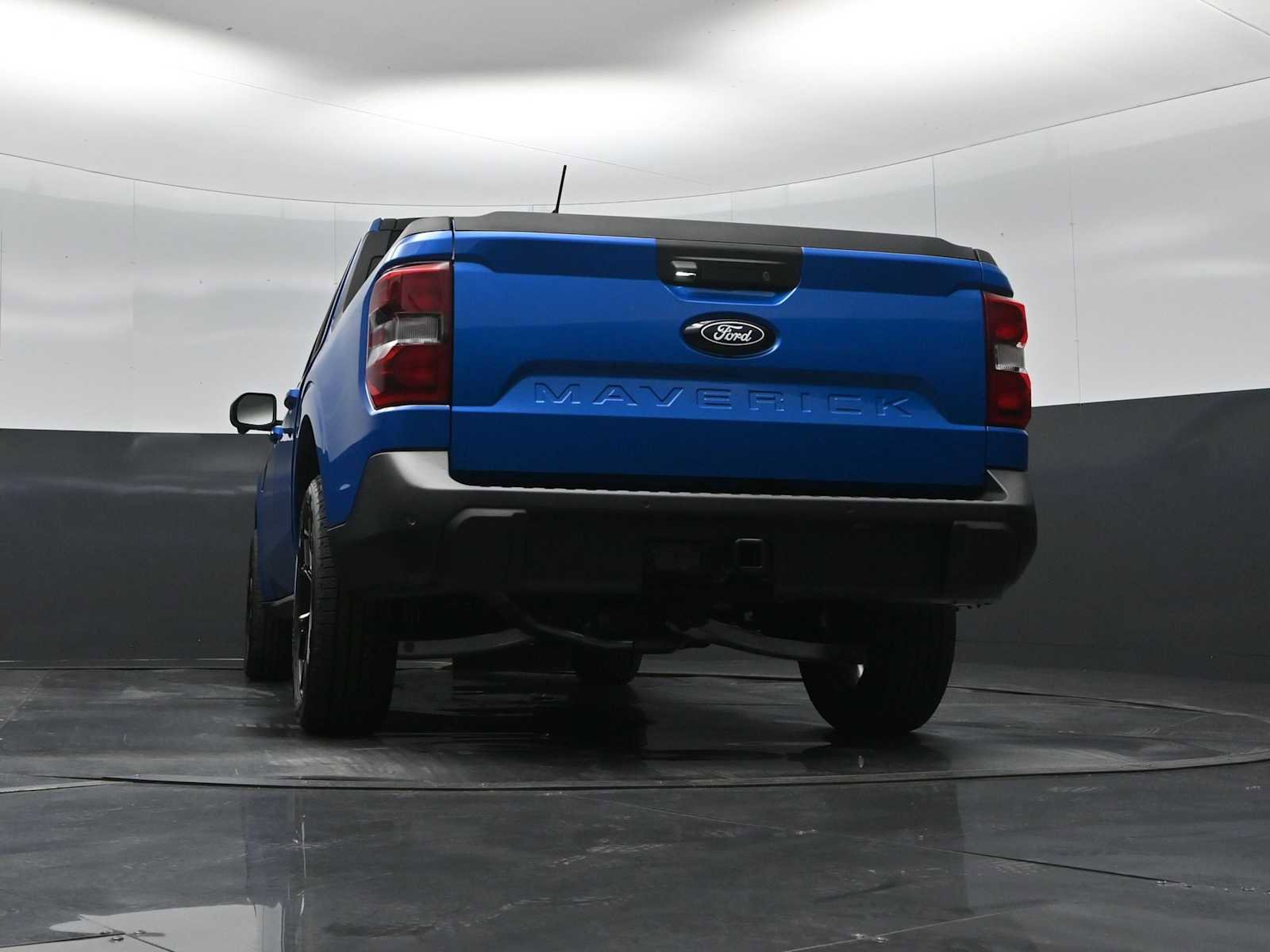 New 2026 Ford Maverick Lariat w/ Black Appearance Package image 32