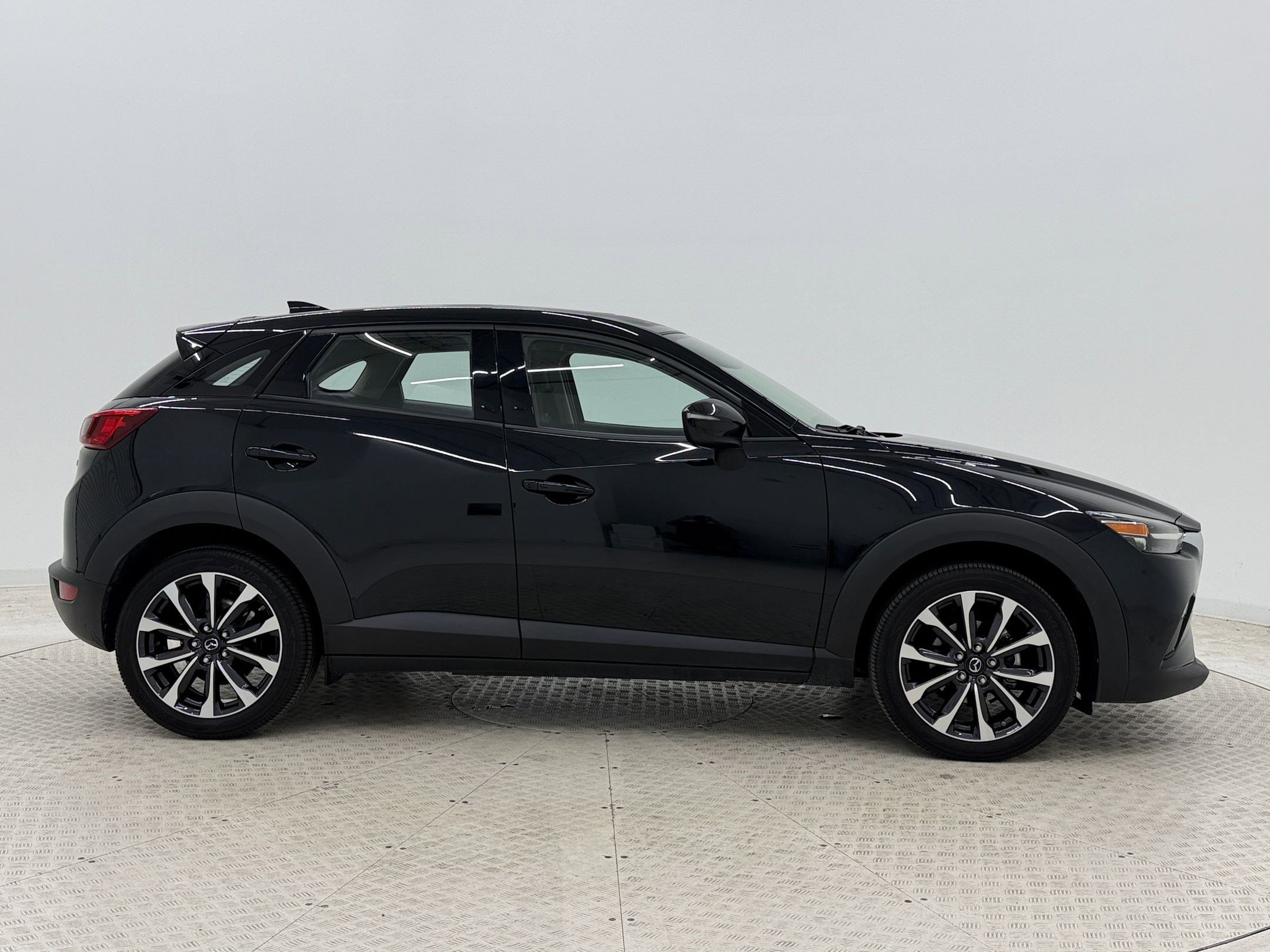 Used 2019 MAZDA CX-3 Touring w/ Preferred Equipment Package FWD image 8