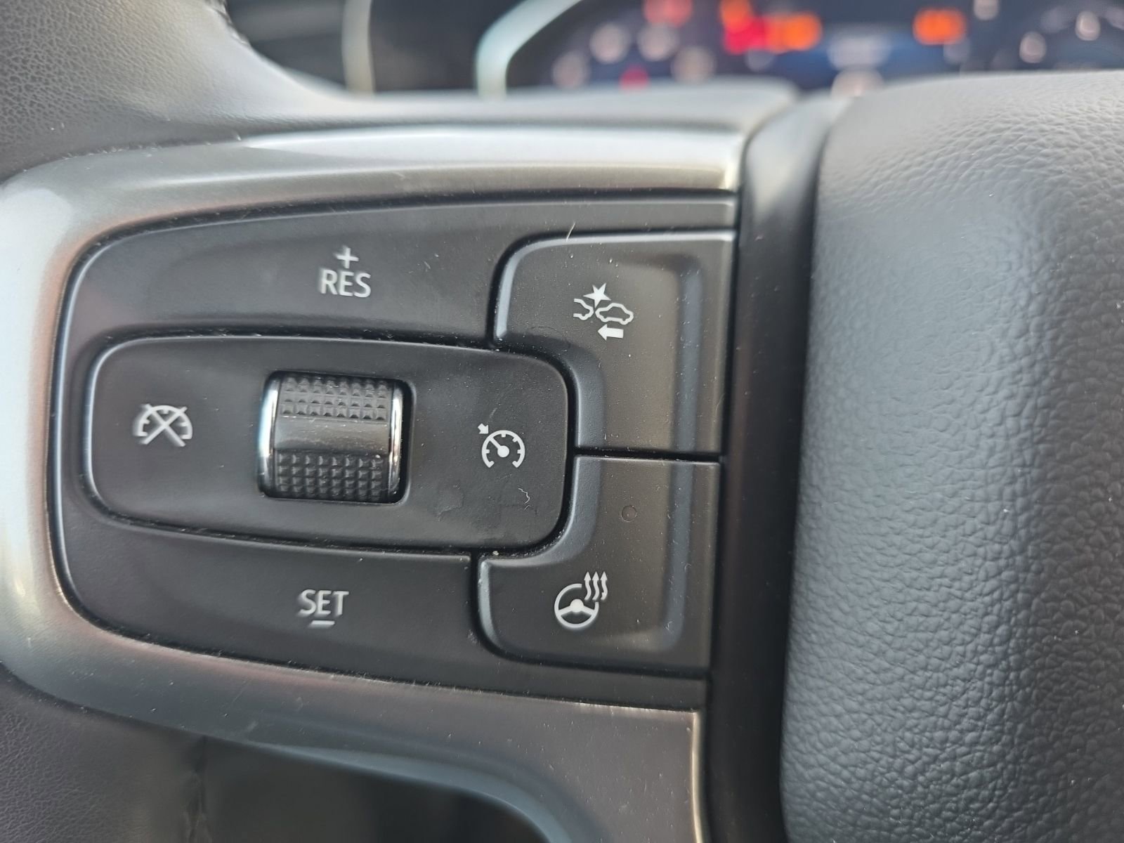 Used 2025 Chevrolet Silverado 2500 LT w/ Convenience Package image 16