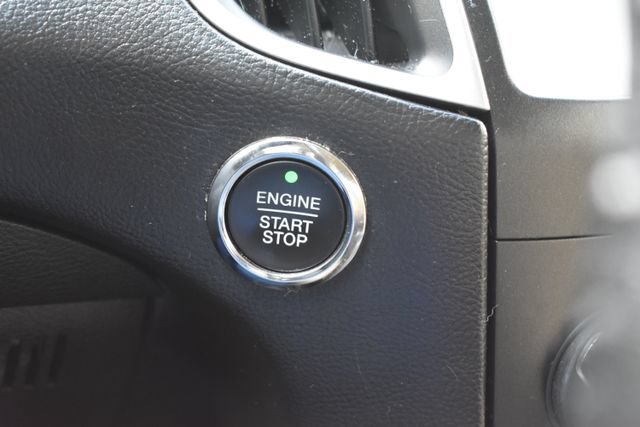 Used 2015 Ford Edge SEL w/ Equipment Group 201A AWD/4WD image 26