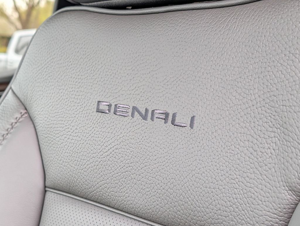 New 2026 GMC Sierra 1500 Denali w/ Denali Reserve Package AWD/4WD image 41