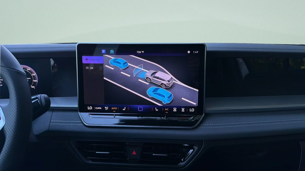 New 2026 Volkswagen Tiguan SE R-Line FWD image 13