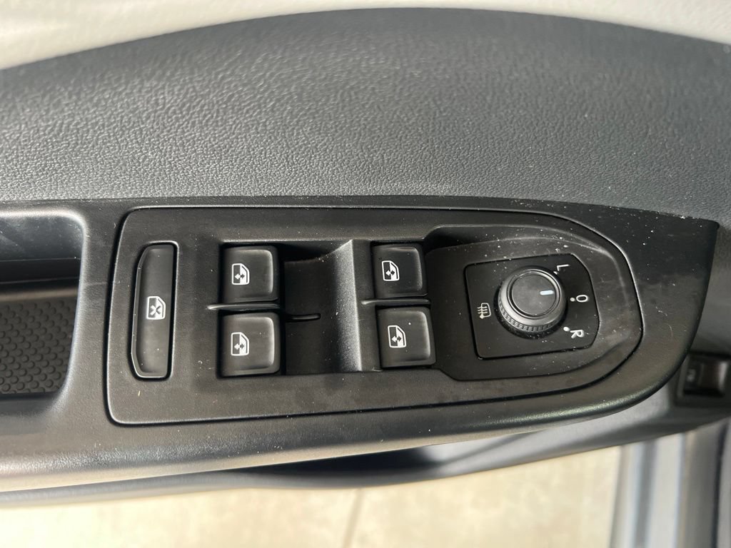 Used 2023 Volkswagen Taos S AWD/4WD image 43