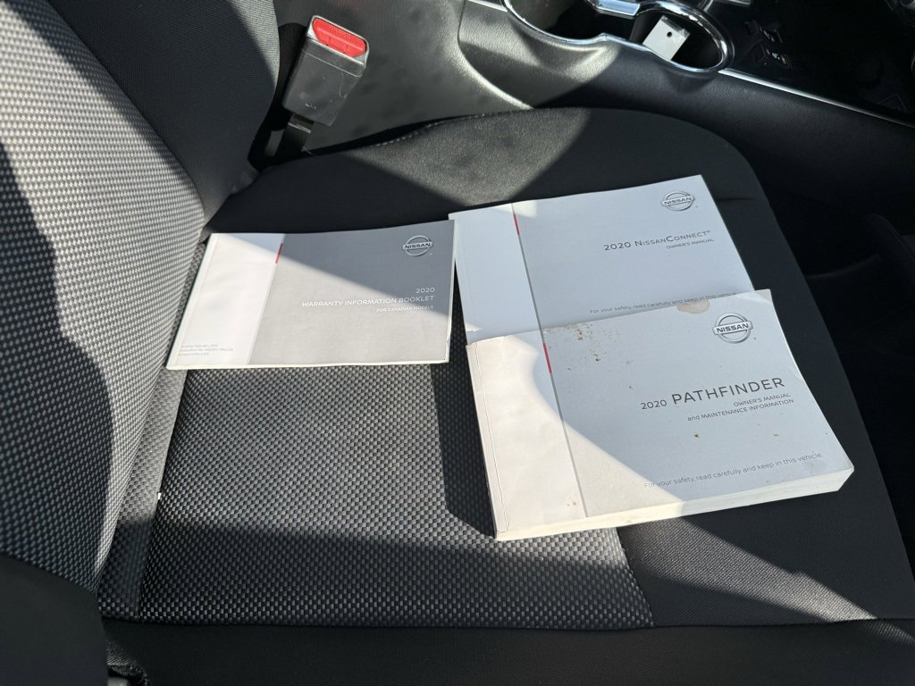 Used 2020 Nissan Pathfinder SV image 39