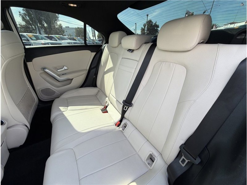 Used 2019 Mercedes-Benz A 220 image 27