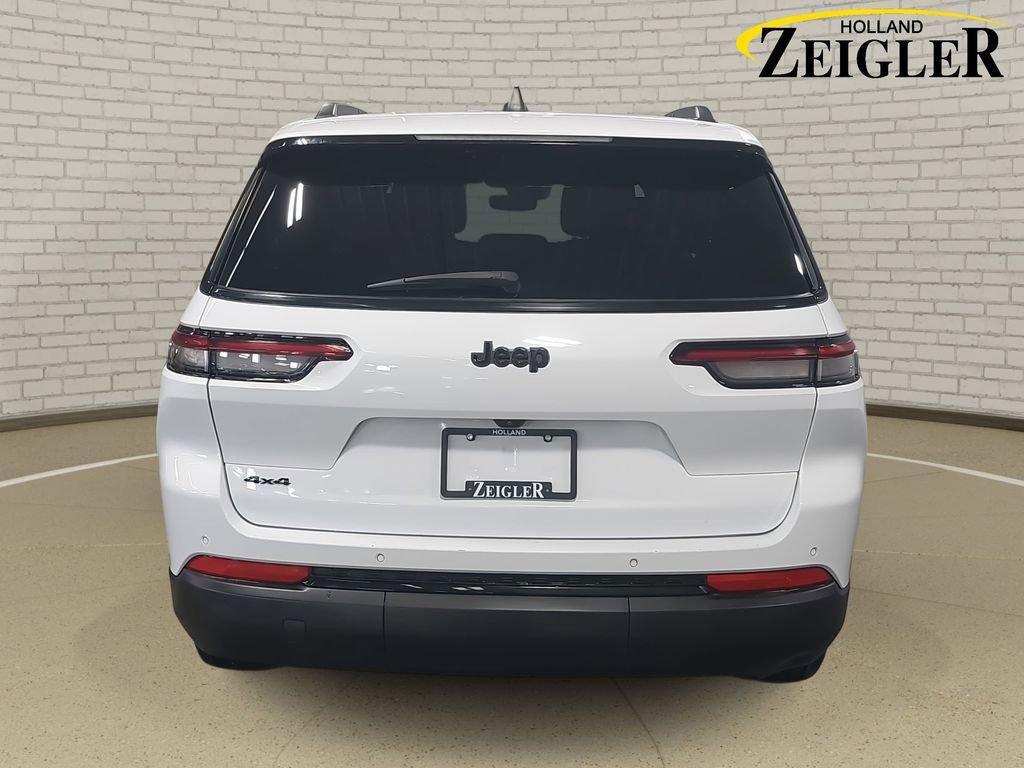 Used 2024 Jeep Grand Cherokee L Laredo image 6