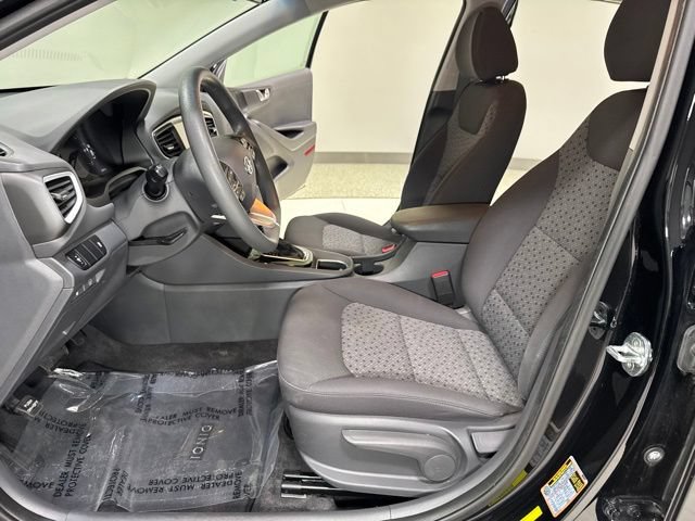 Used 2018 Hyundai Ioniq Blue FWD image 11