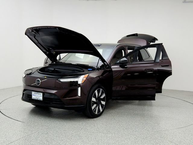 New 2025 Volvo EX90 Ultra image 9