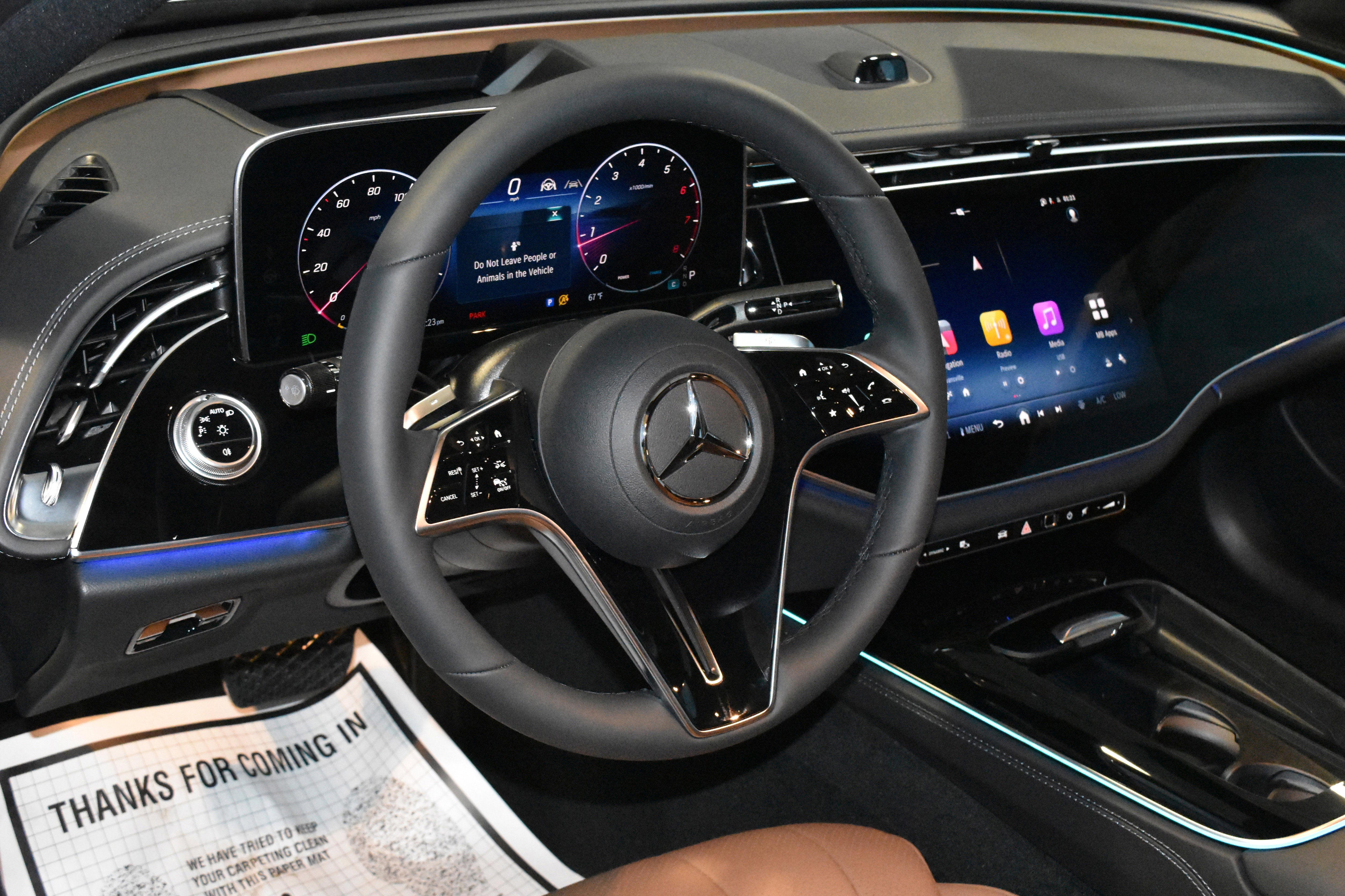New 2026 Mercedes-Benz E 450 4MATIC Sedan image 2