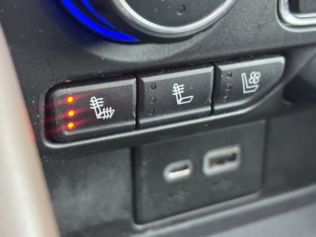 Used 2021 Chevrolet Tahoe High Country image 29