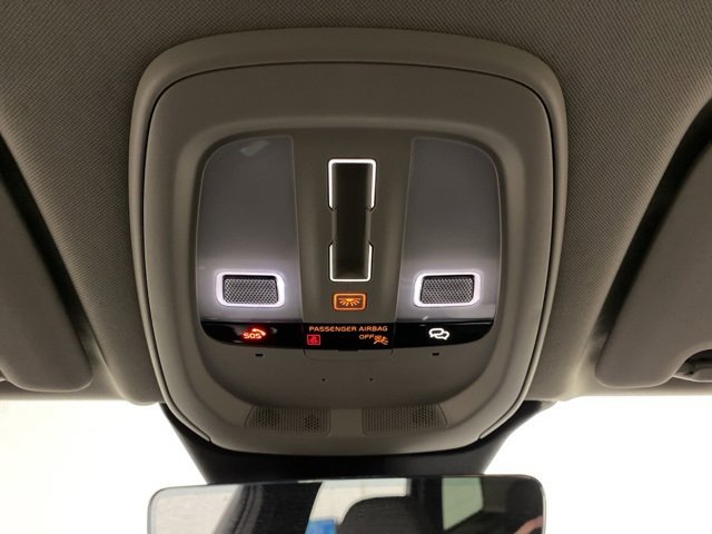 Used 2025 Volvo XC60 B5 Plus image 60