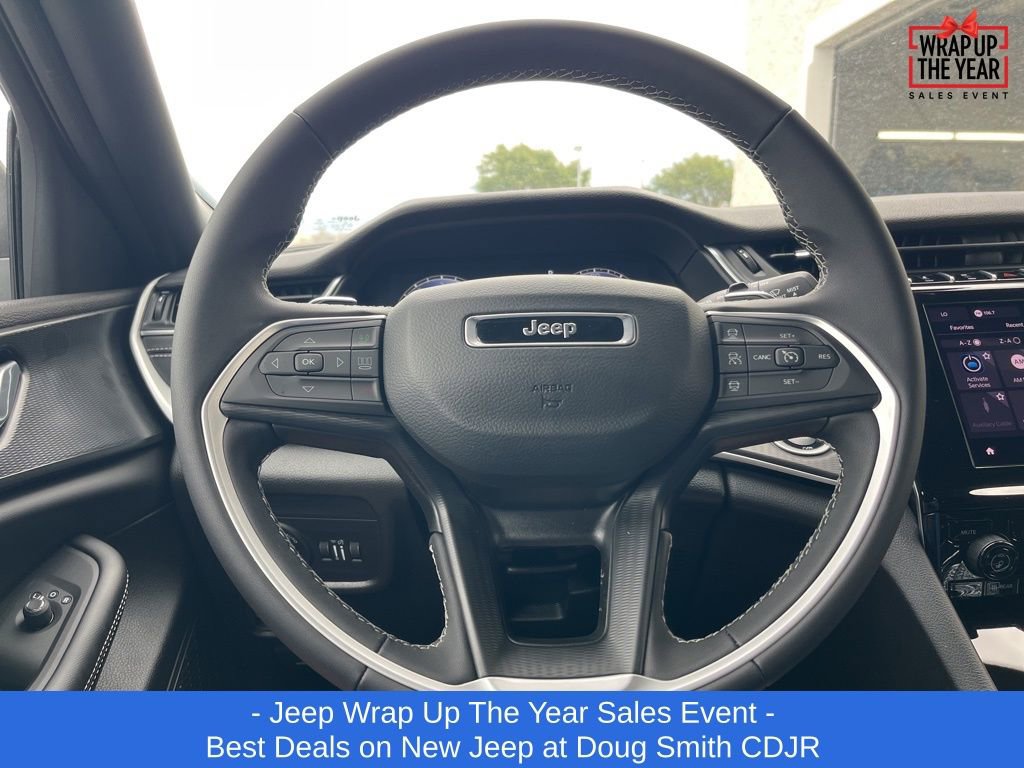 New 2025 Jeep Grand Cherokee L Laredo w/ Trailer Tow Package image 11