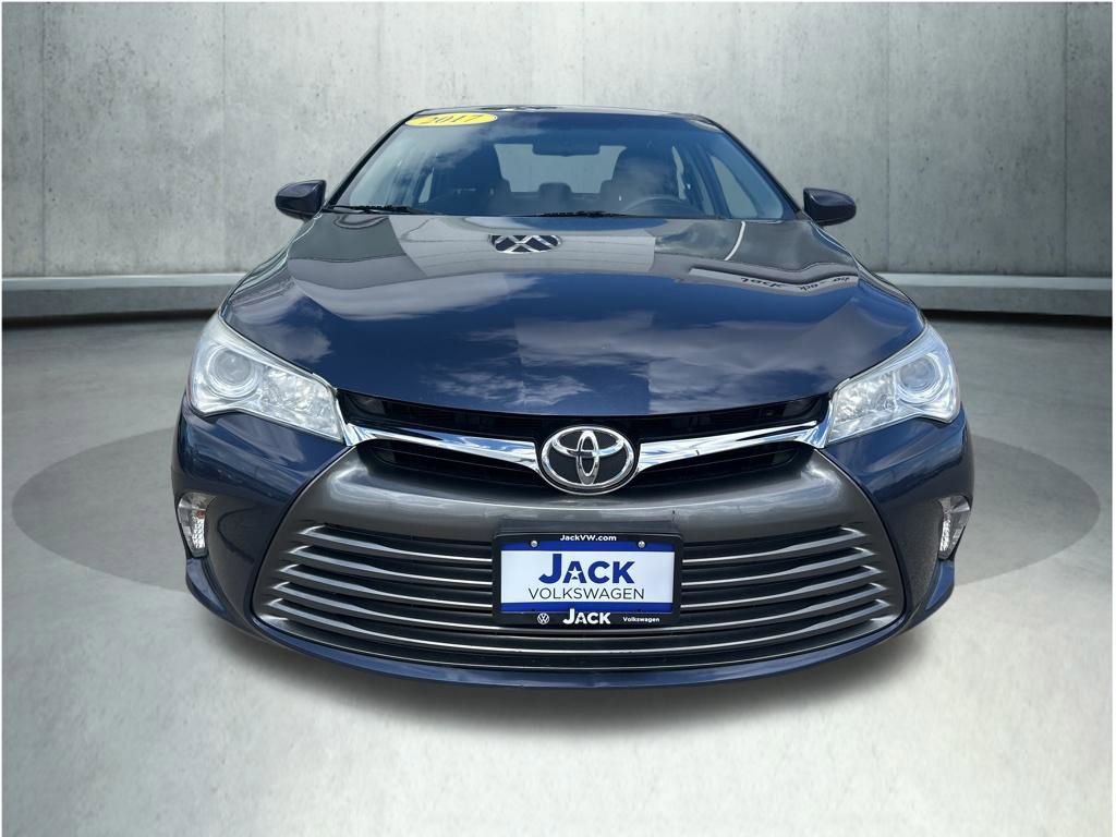 Used 2017 Toyota Camry LE image 10
