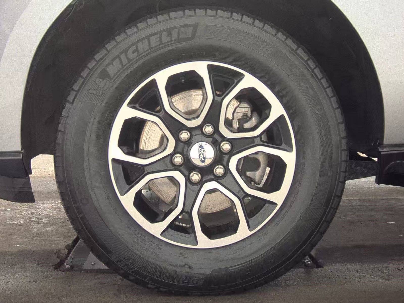 Used 2024 Ford Expedition Max XLT image 9