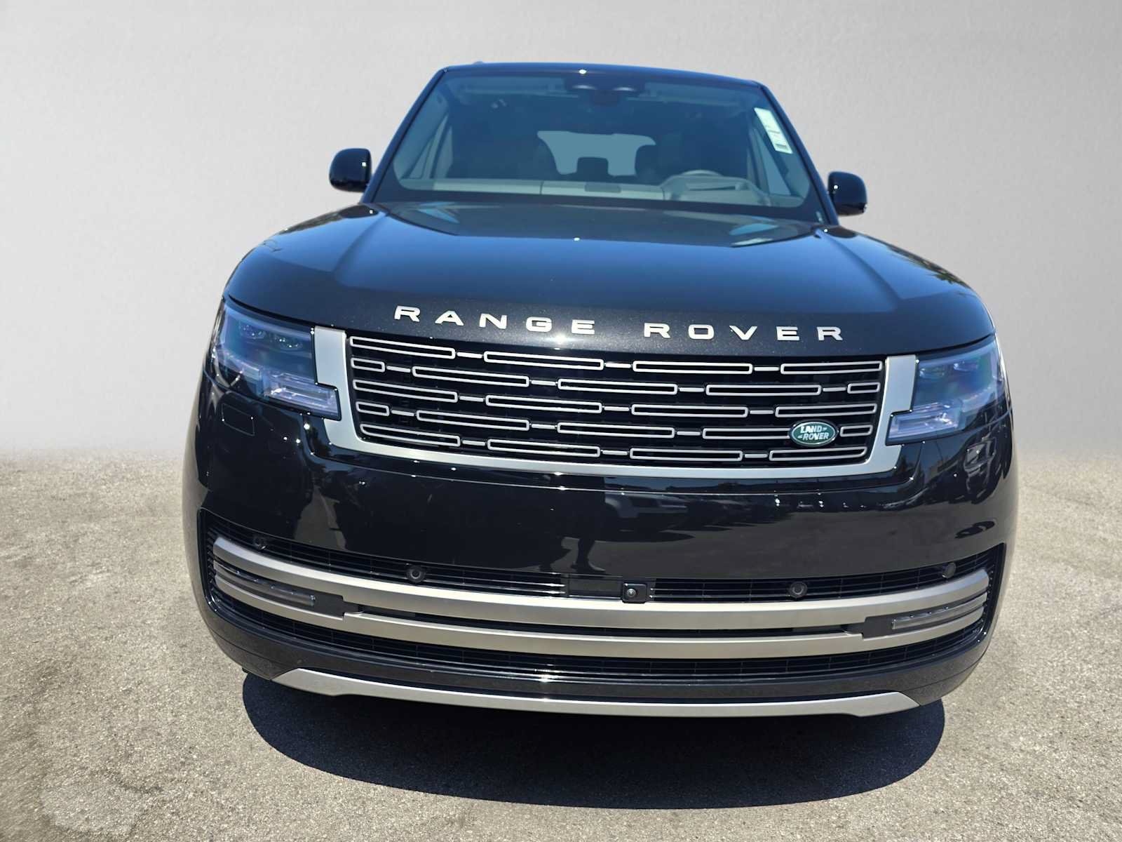 New 2026 Land Rover Range Rover Long Wheelbase SE AWD/4WD image 8